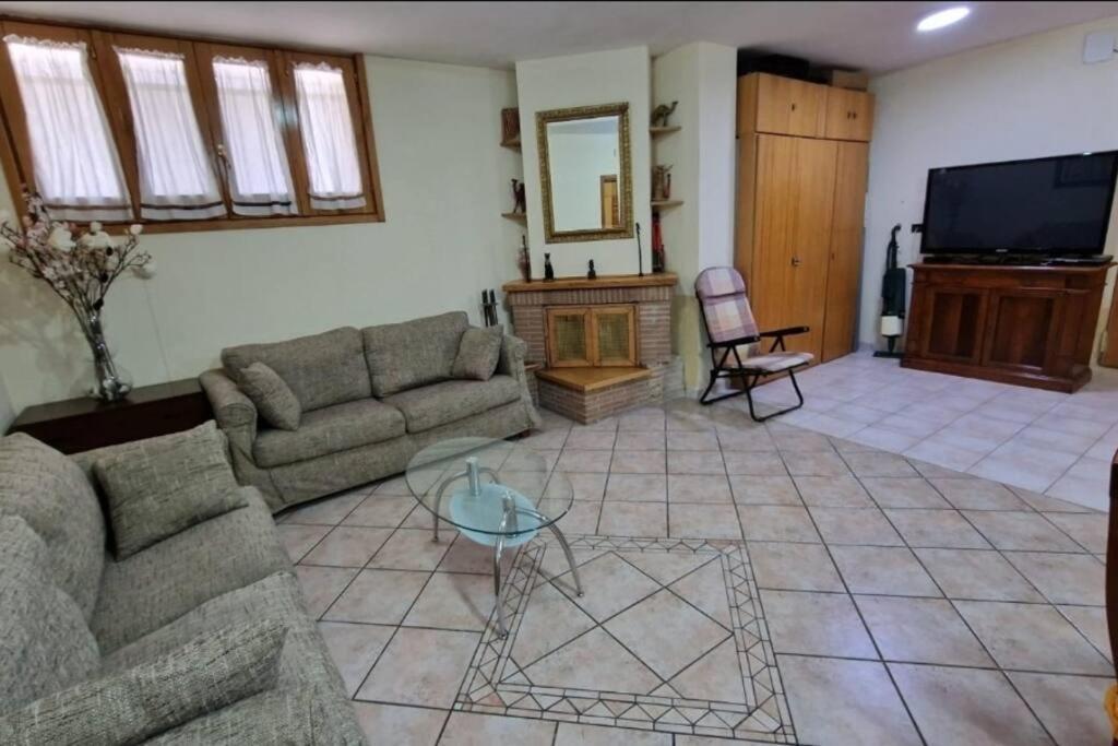 Appartement Casa Erre à Lusciano Extérieur photo